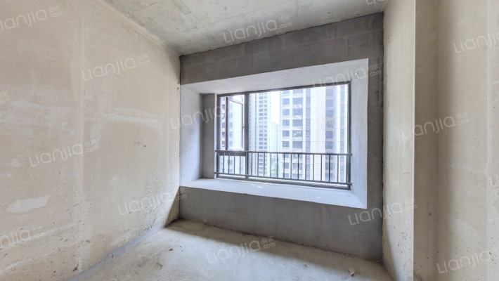 龙湖铂金岛二手房实景图