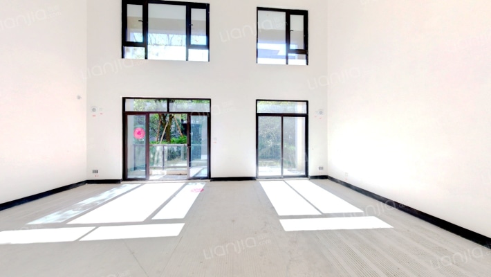 复地君屿墅E区二手房实景图