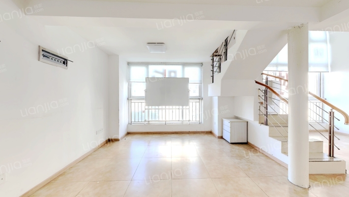 巴山国际二手房实景图