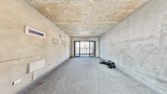 三远名尚花园二手房实景图