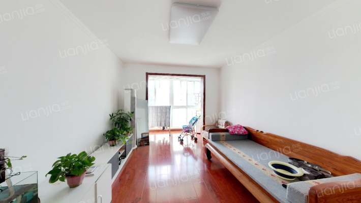 河畔楼二手房实景图