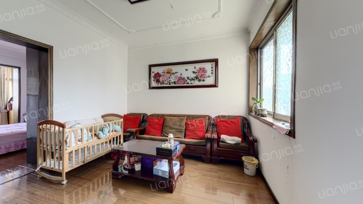 云集路工商局家属院二手房实景图