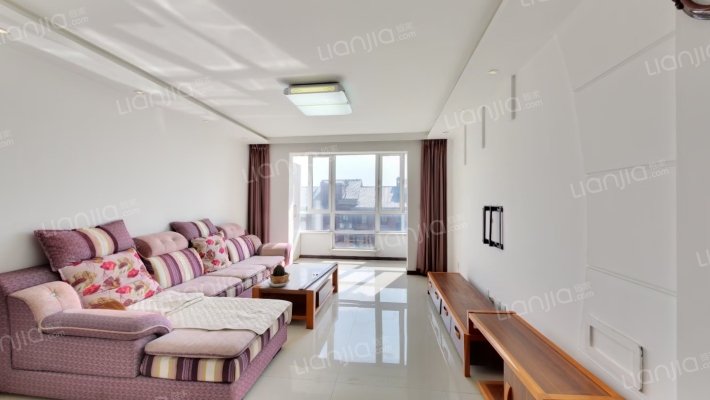 格林英郡二手房实景图