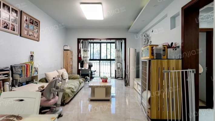 金泰公园大地二手房实景图