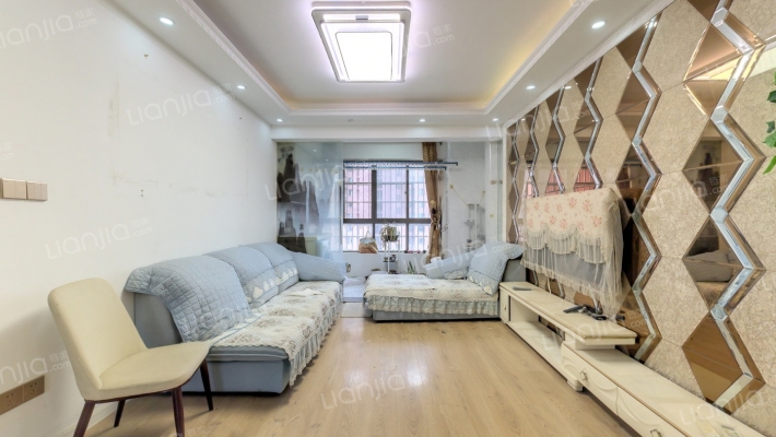 远洋世界剑桥郡二手房实景图