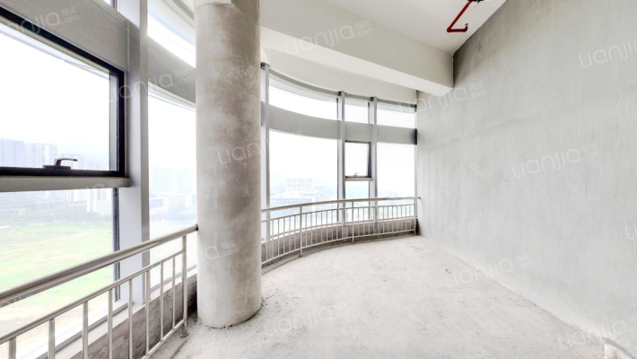 江畔铭座二手房实景图