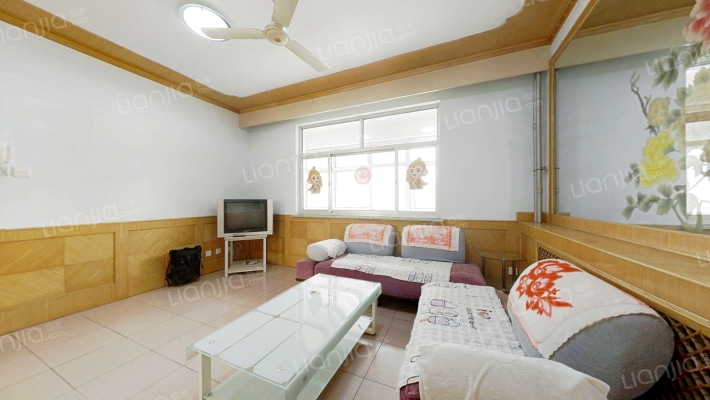 地税局宿舍二手房实景图