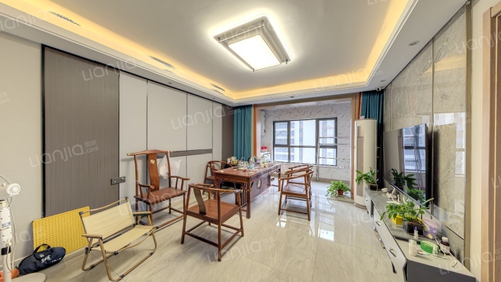 美的悦江府二手房实景图