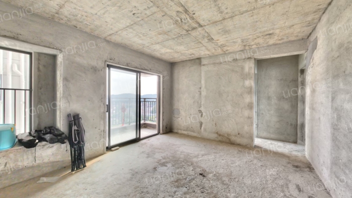 奥园中新誉府二手房实景图