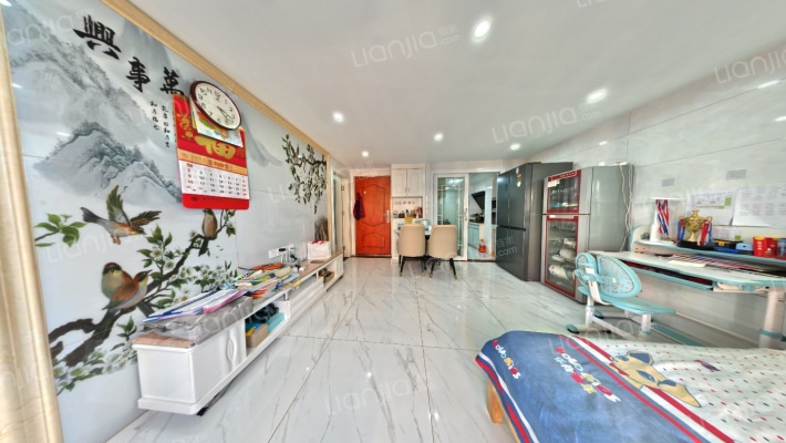 巴黎广场二手房实景图