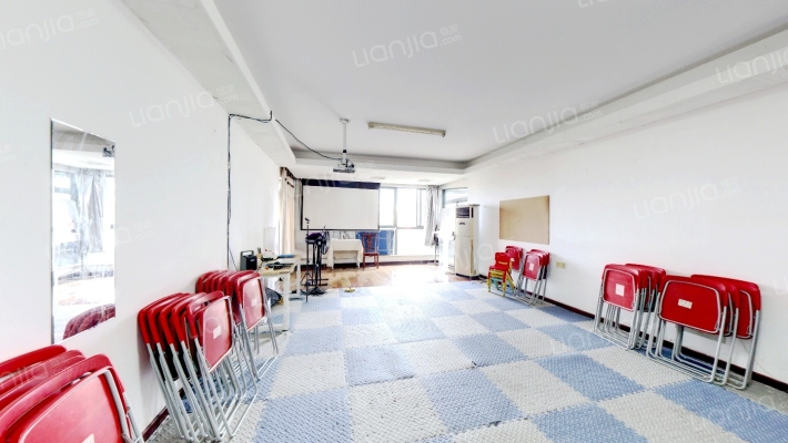 映山华庭二手房实景图