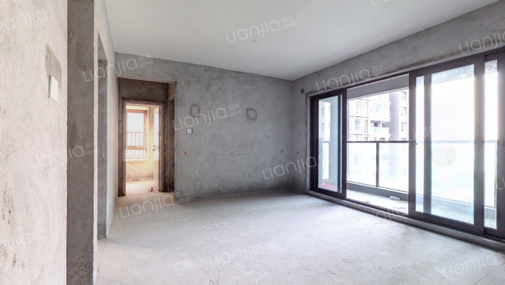 财信铂雲府二手房实景图