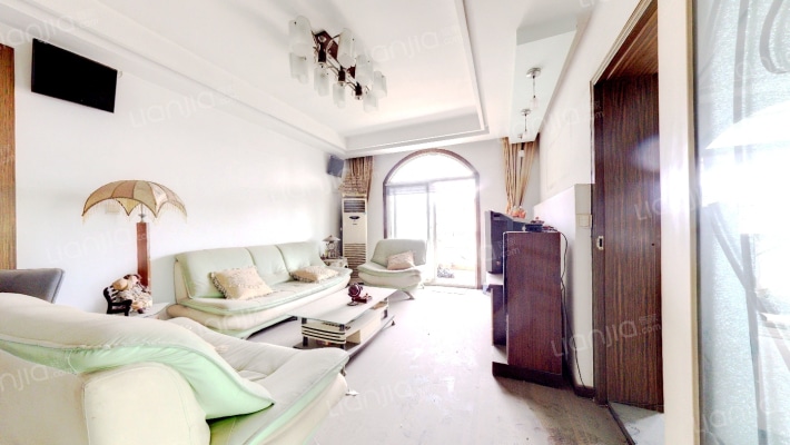 伊甸园二手房实景图