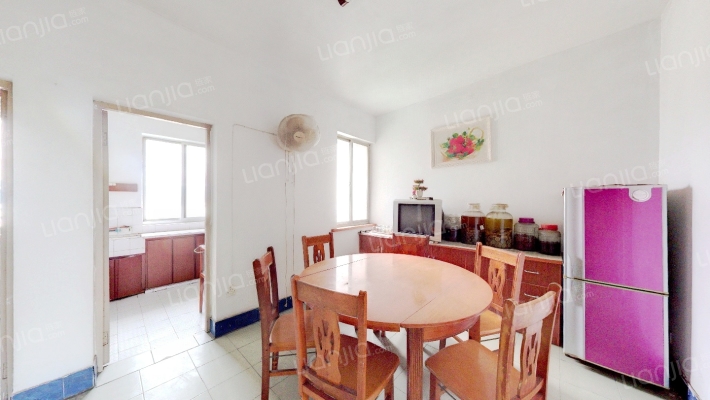 鹤池苑住宅小区东区二手房实景图