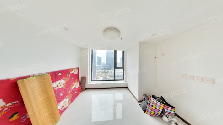 华发沁庭二手房实景图