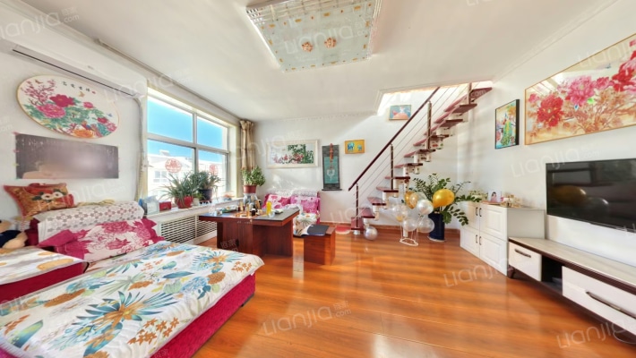 龙云家园二手房实景图