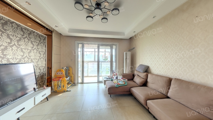 东菱阳光乐园二手房实景图