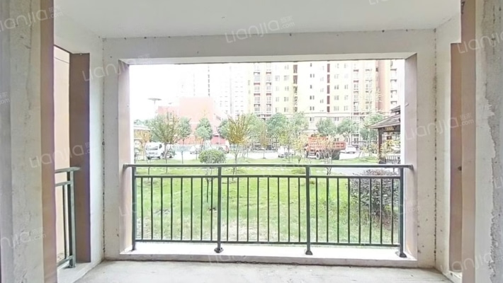 六福花园二手房实景图