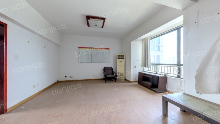 南华春天二手房实景图