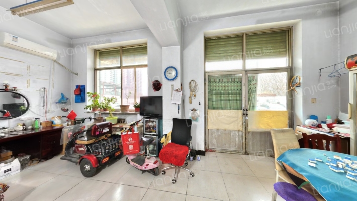 商业小区二手房实景图