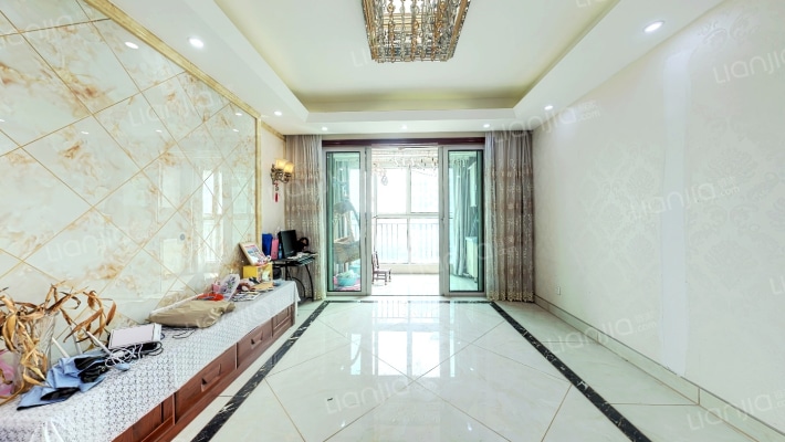 中南世纪城南区二手房实景图