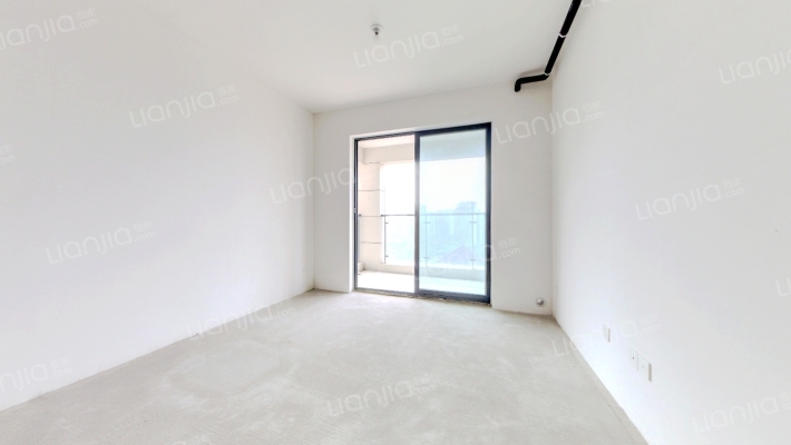 中建凤凰湖畔二手房实景图