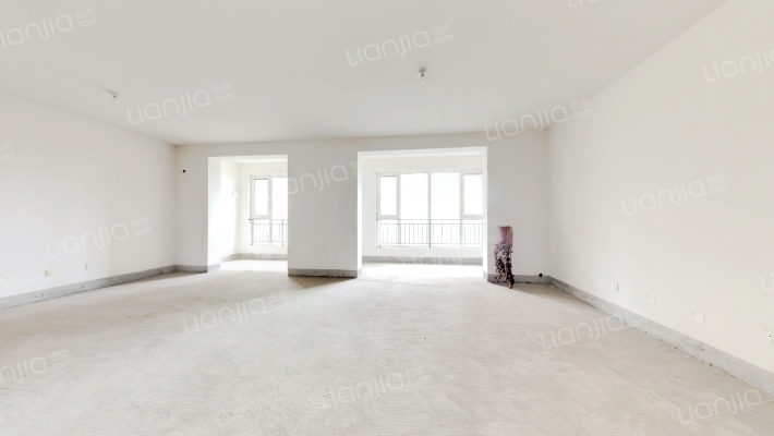 保利拉菲公馆朗菲园西区二手房实景图