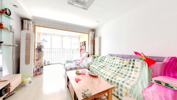 临港花园二手房实景图