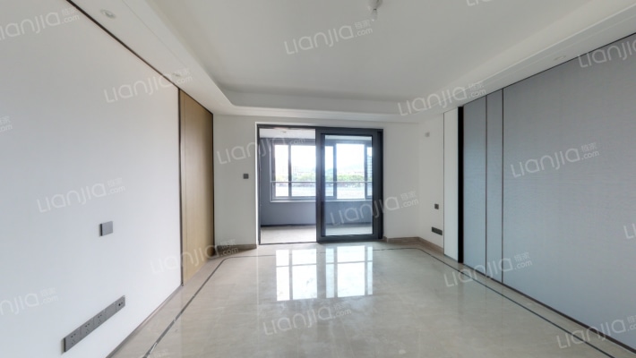 融创慈澜府二手房实景图