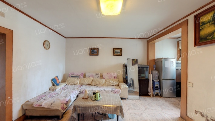 新山村小区西区二手房实景图