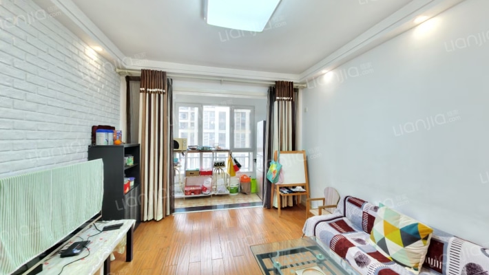 名流公馆二手房实景图