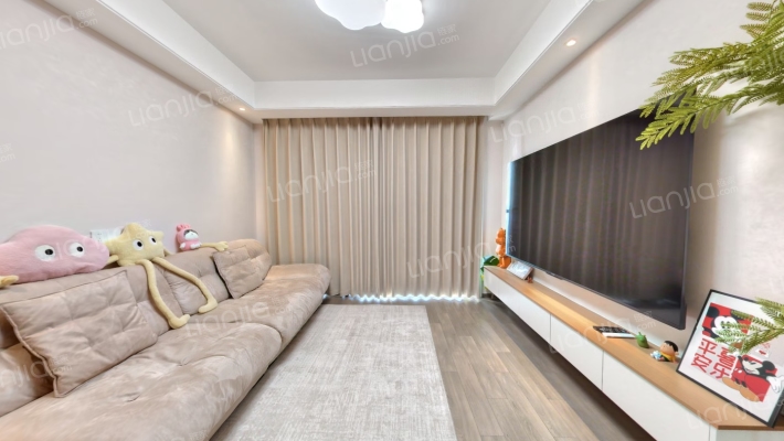 中建旭辉江上雅苑二手房实景图