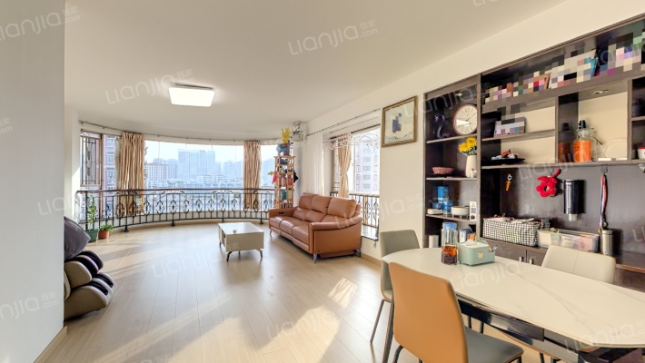 华景新城逸悦居二手房实景图