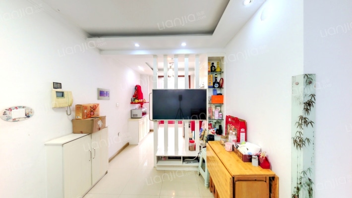 雷凯尼绅二手房实景图