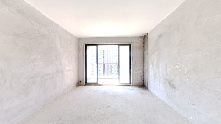 绿茵华府二手房实景图