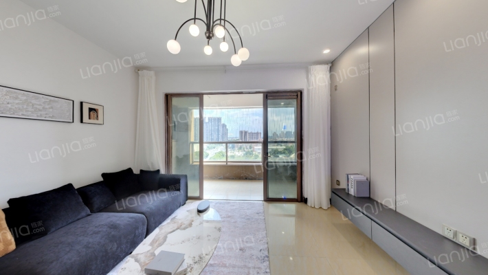 依云水岸二期二手房实景图