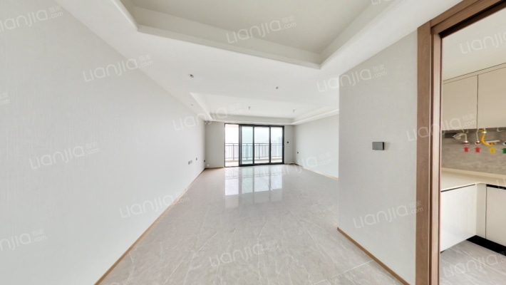 万科翡翠公园二手房实景图