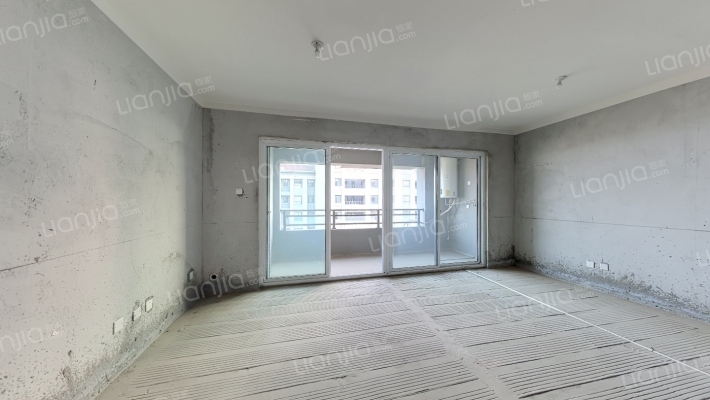 越江台二手房实景图