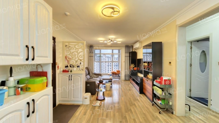 万科桃花源一期二手房实景图