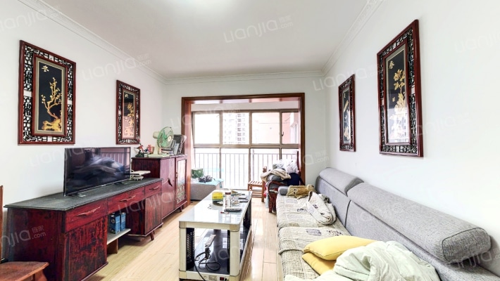 花果园L2区二手房实景图