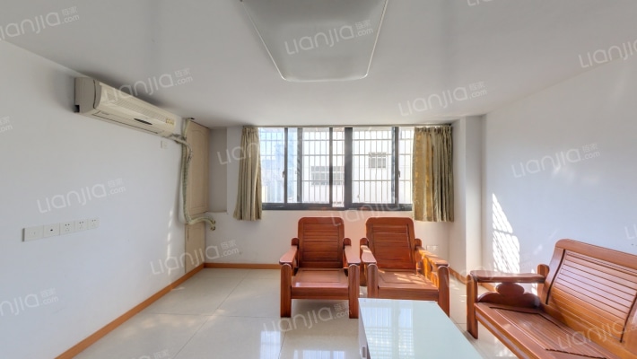 江阴国际汽车文化城二手房实景图