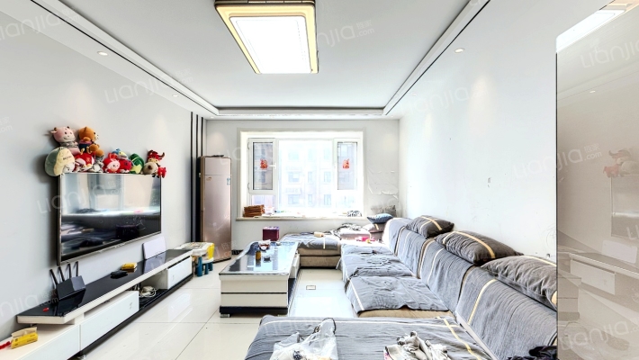 奥文国际城B区二手房实景图