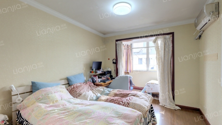 真西新苑二手房实景图