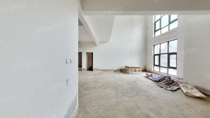 智慧金融城H区二手房实景图