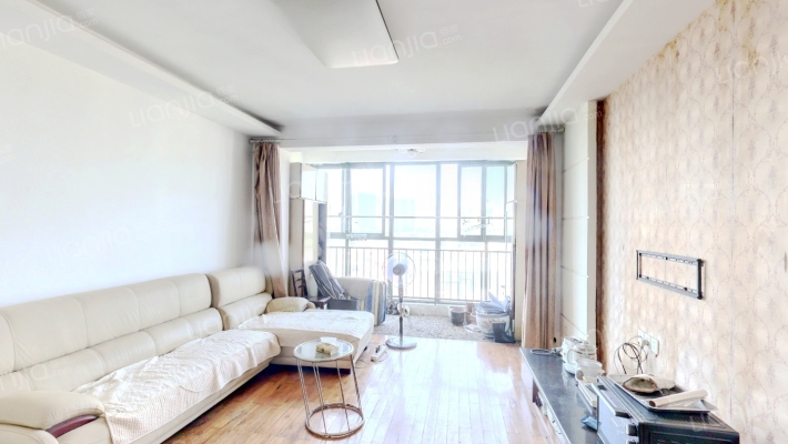 秀水华庭二手房实景图