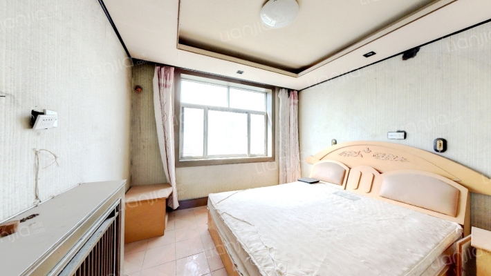 蓬莱交警队家属院二手房实景图