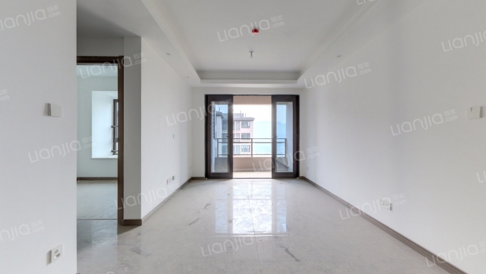 融创欧麓花园城博雅郡二手房实景图