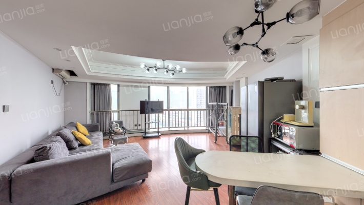 名爵大厦二手房实景图