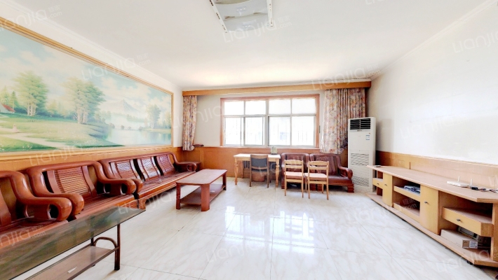 劳动服务公司宿舍二手房实景图