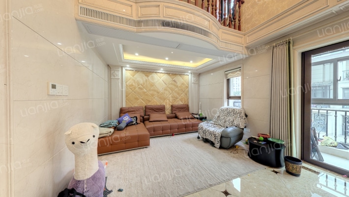 德信中外公寓二手房实景图